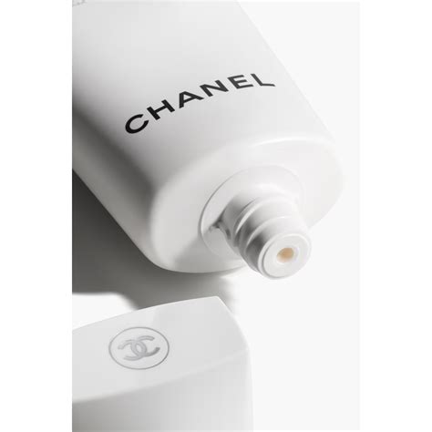 chanel le blanc beautypedia|chanel le blanc makeup remover.